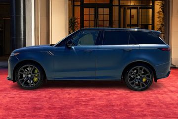 New 2025 Land Rover Range Rover Sport 4D Sport Utility in